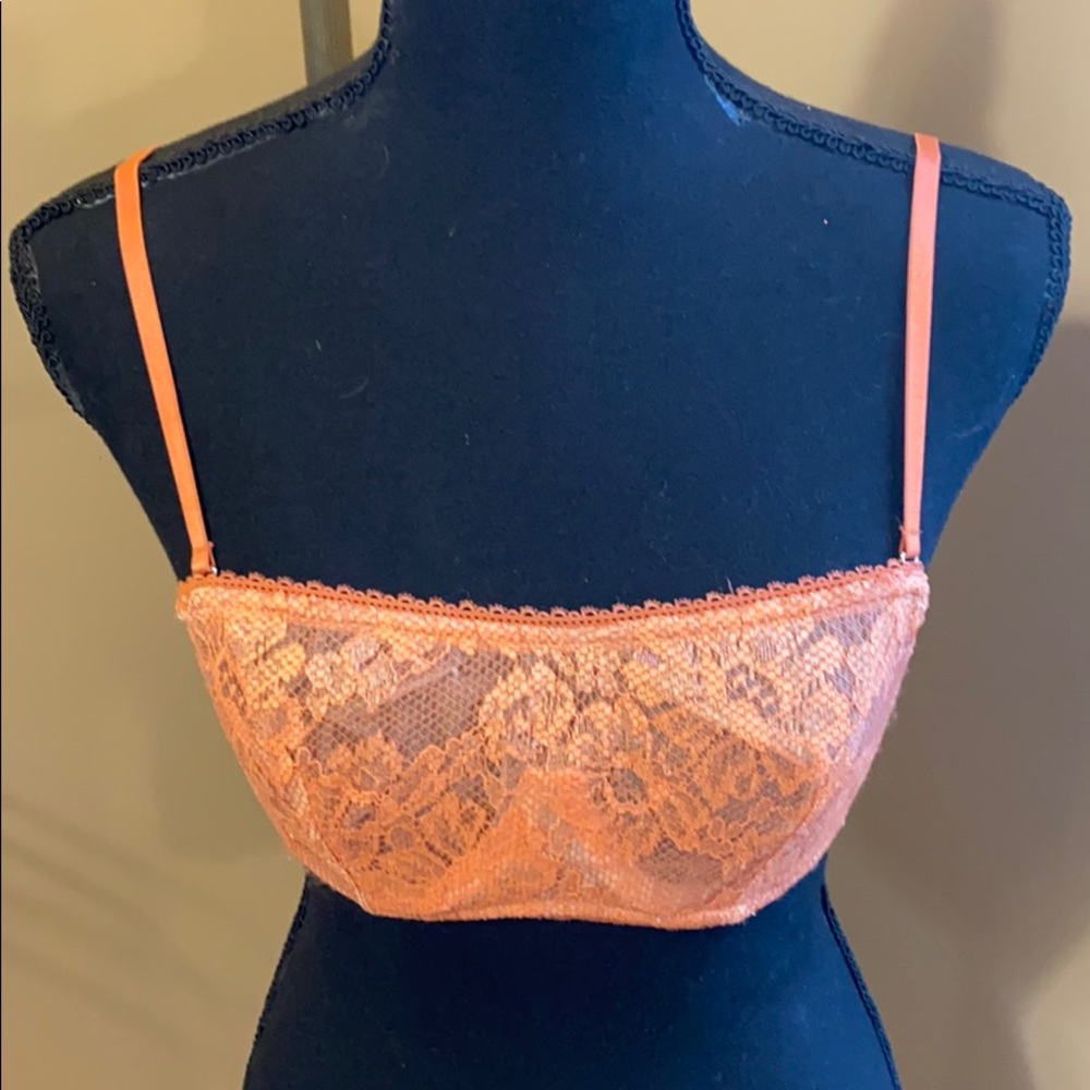 🛍2 for $20!!🛍 Strapless/bandau style bra 34C